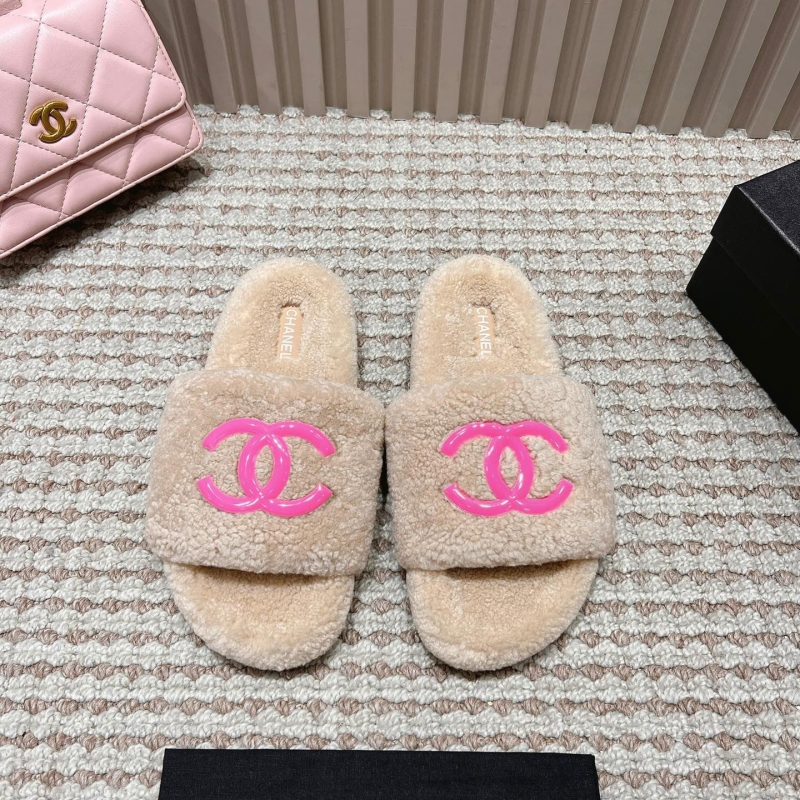 Ch*el slippers